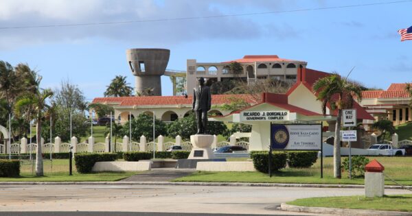 關島租車環島景點–總督府&自由拉提